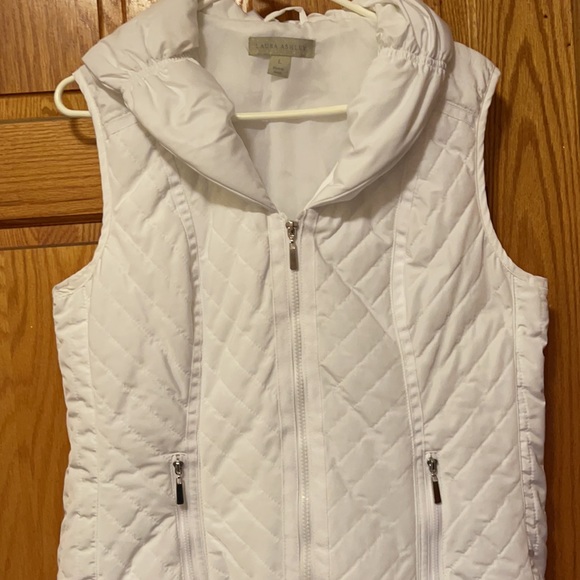 Ladies quilted vest NWOT - Picture 4 of 5